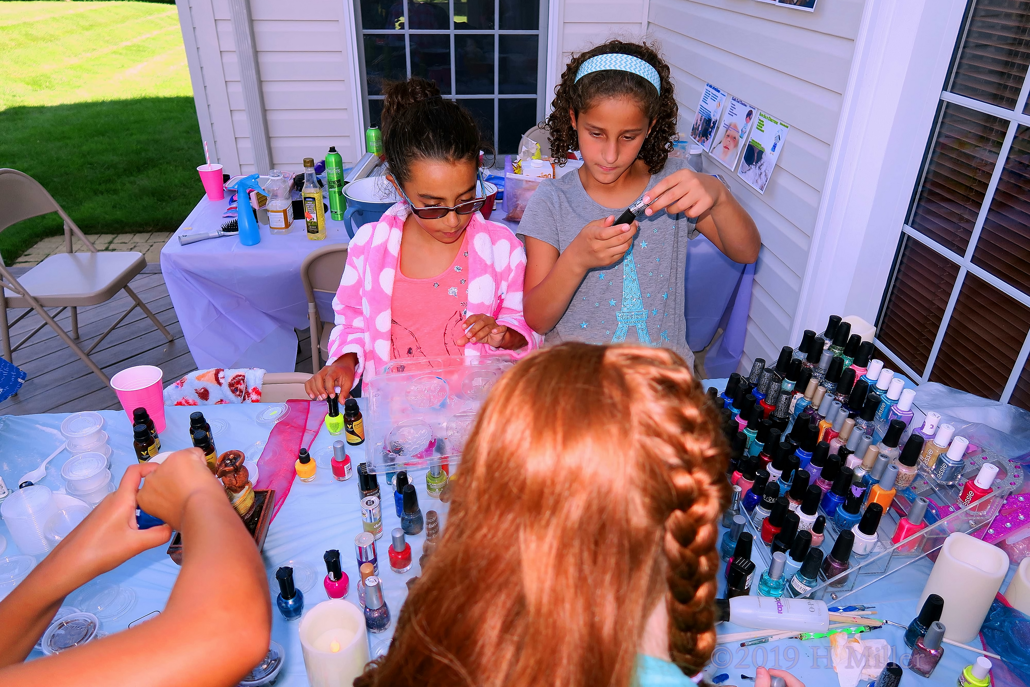 Mini Mani Enthusiasts LOL! Mini Mani Enthusiasts LOL!