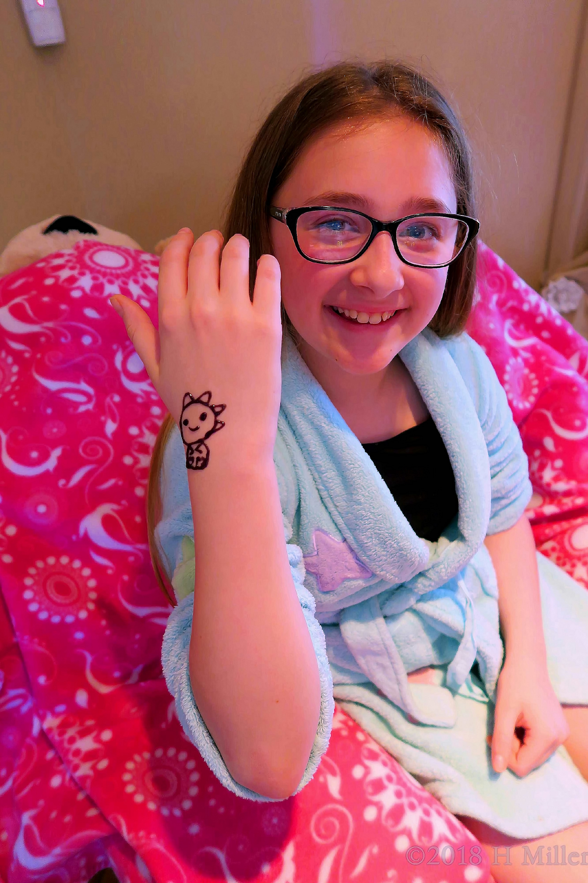 She Happily Shows Her Cute Jagua Temporary Tattoo. 