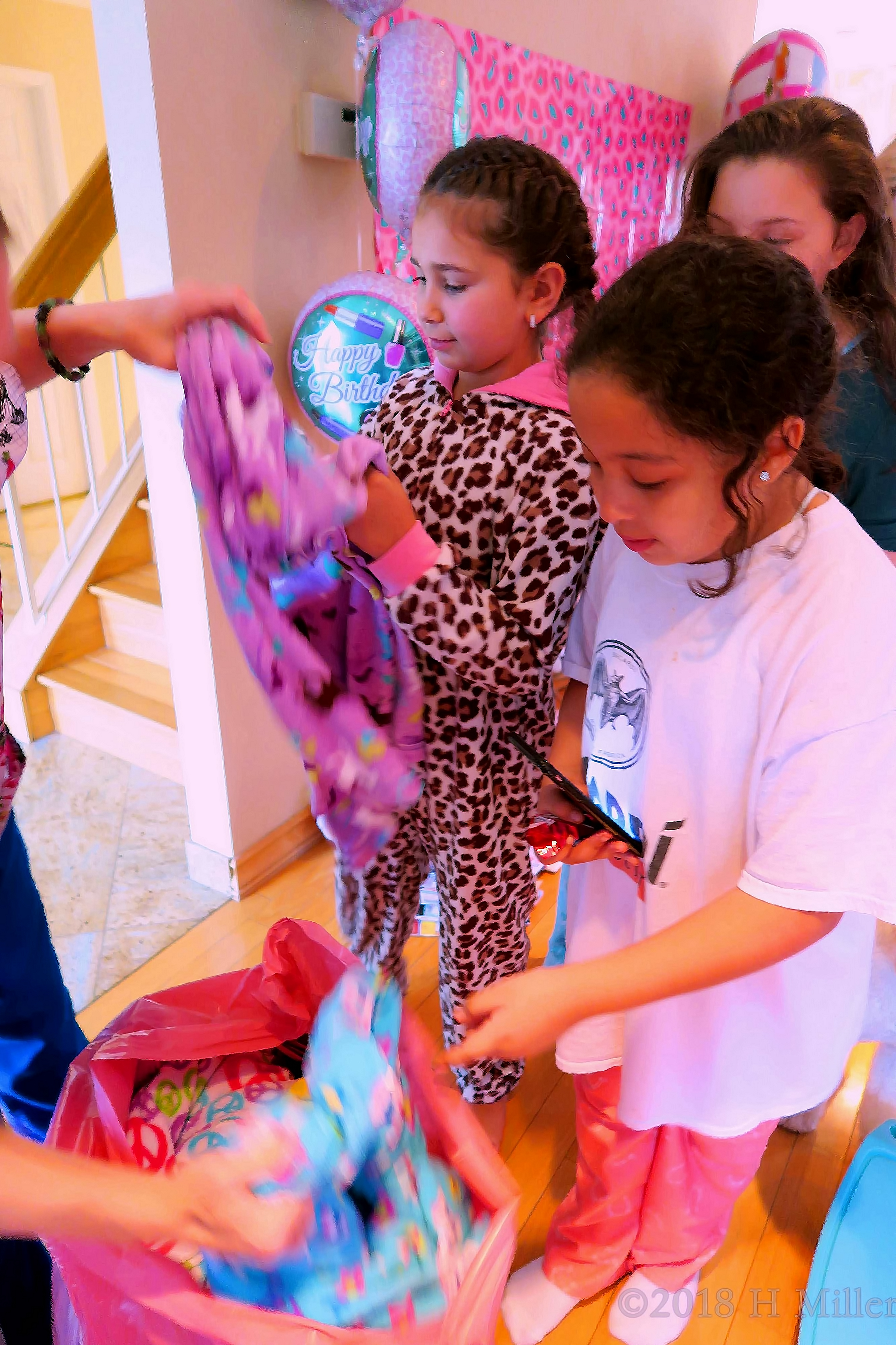 The Girls Are Choosing Their Favourite Spa Robe Color. The Girls Are Choosing Their Favourite Spa Robe Color.