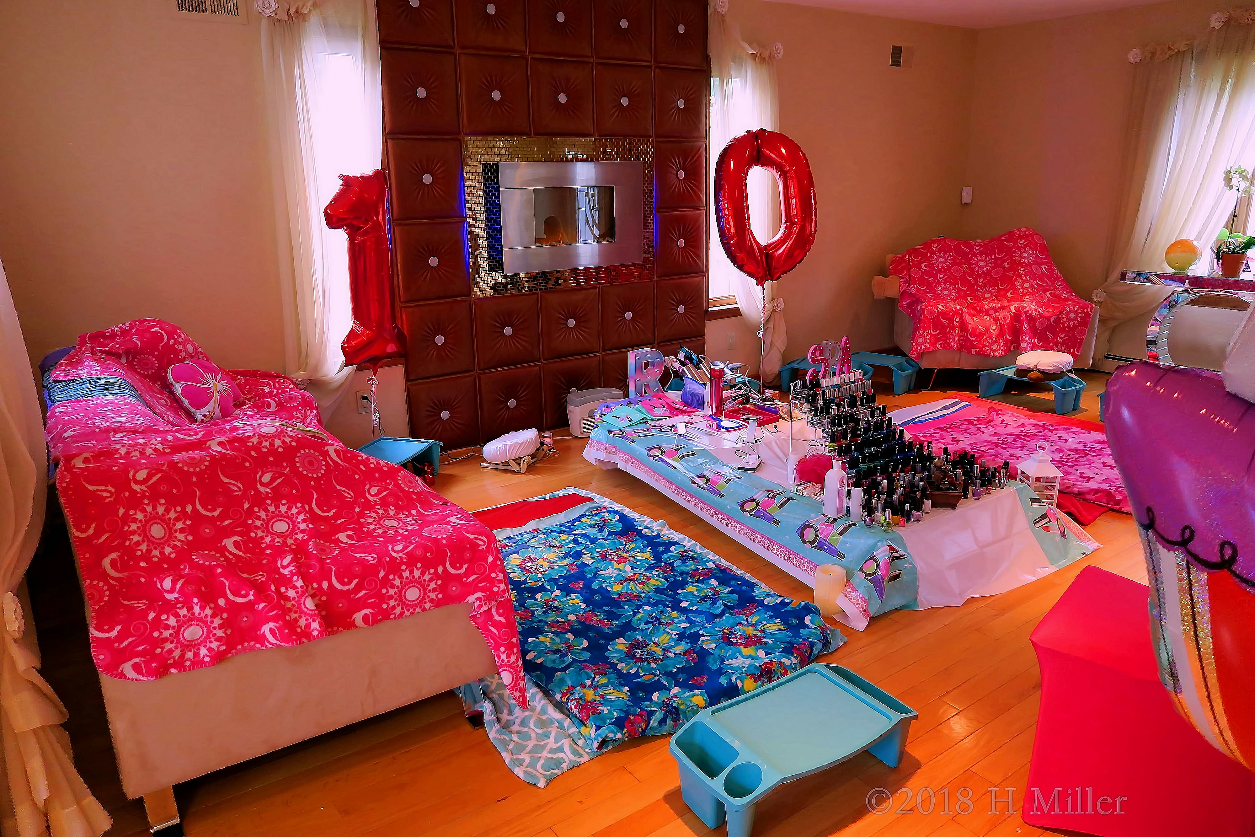 The Spa Party Setup Couldn't Have Been Better For Rianna's 10th Birthday! The Spa Party Setup Couldn't Have Been Better For Rianna's 10th Birthday!