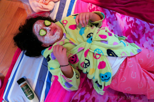 Calm And Relaxed During Her Facial! Calm And Relaxed During Her Facial!