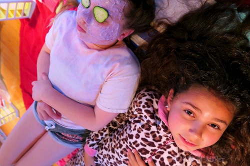 It's Almost Time For Rianna To Relax During Her Kids Facial Activity! It's Almost Time For Rianna To Relax During Her Kids Facial Activity!