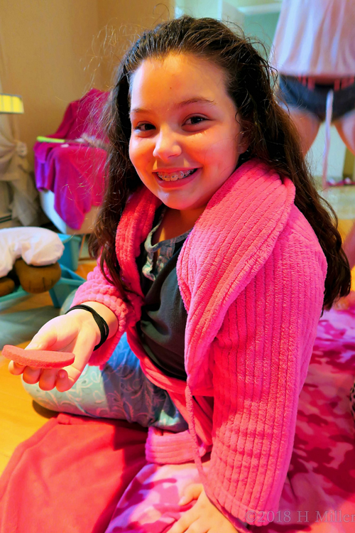 While Holding The Soft Facial Sponge After Her Facial For Girls! While Holding The Soft Facial Sponge After Her Facial For Girls!