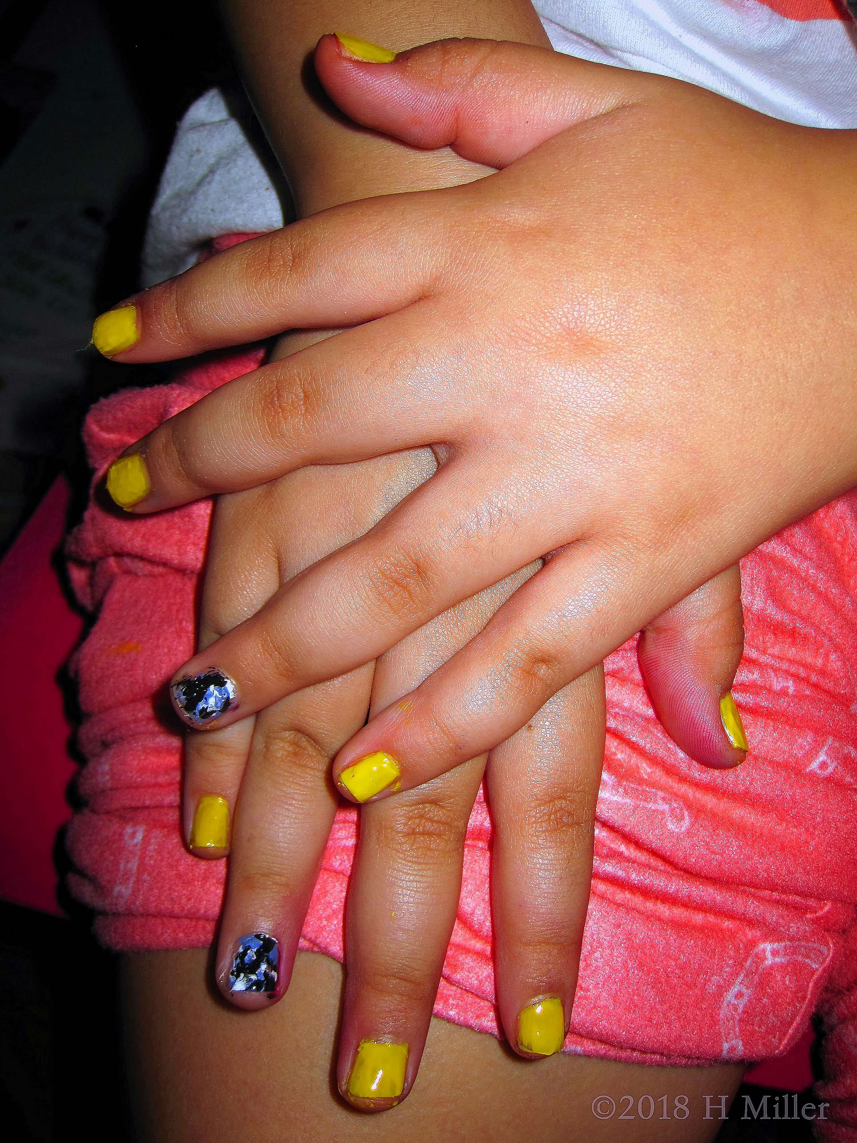 Combination Of Yellow And Dark, Amazing Kids Mini Mani! 