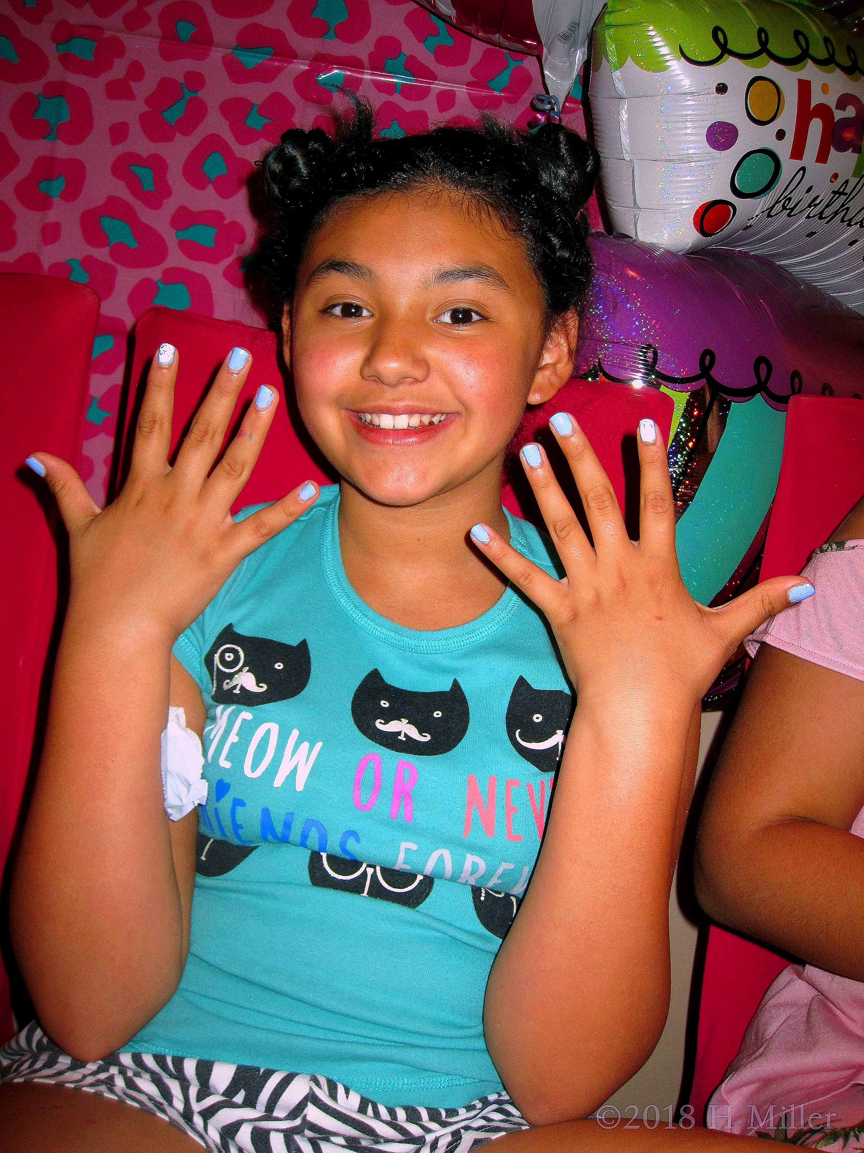 Look At My Pretty Mini Mani! Look At My Pretty Mini Mani!