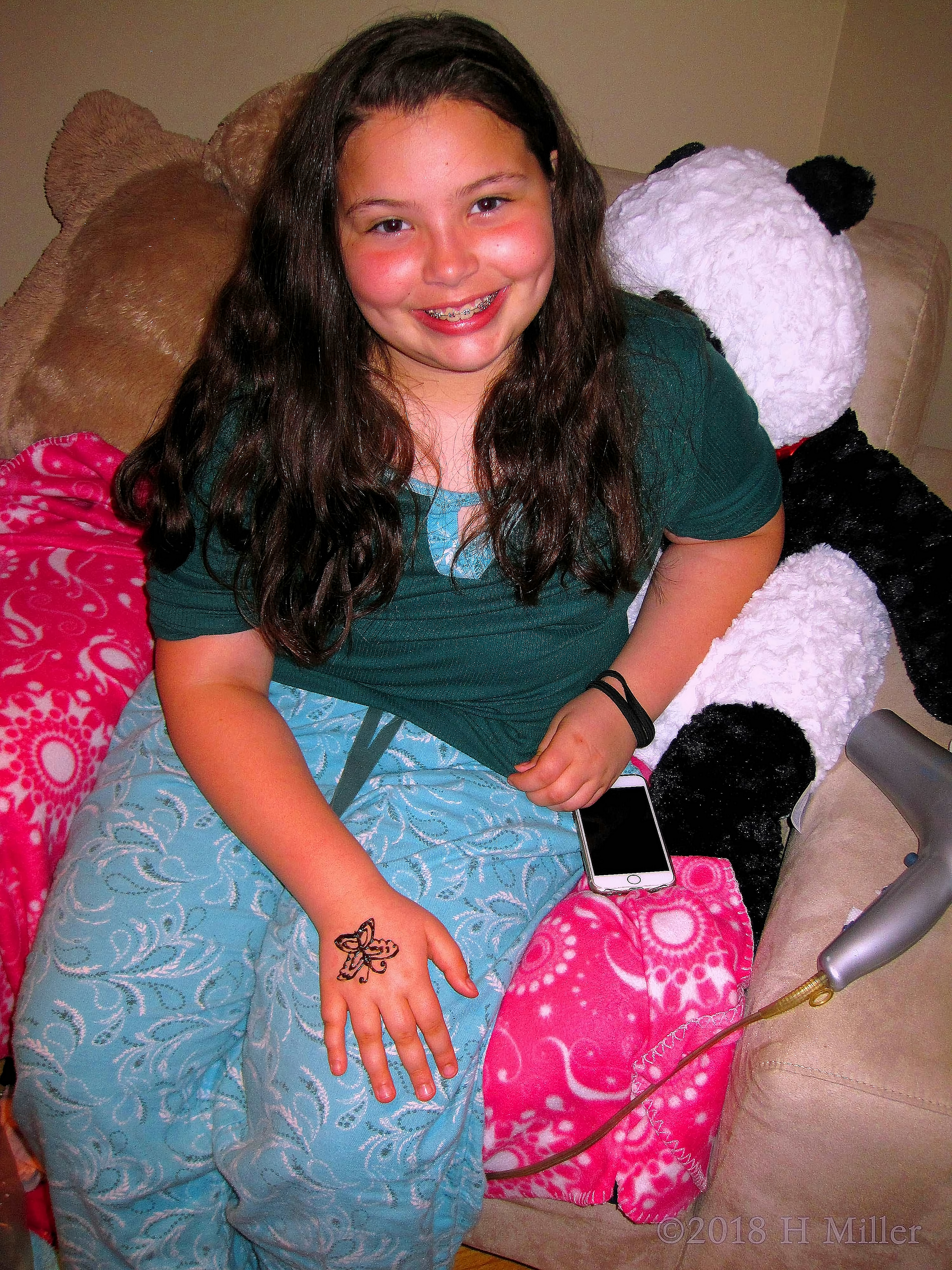 That Butterfly Jagua Tattoo On Her Hand Looks Really Cool. That Butterfly Jagua Tattoo On Her Hand Looks Really Cool.