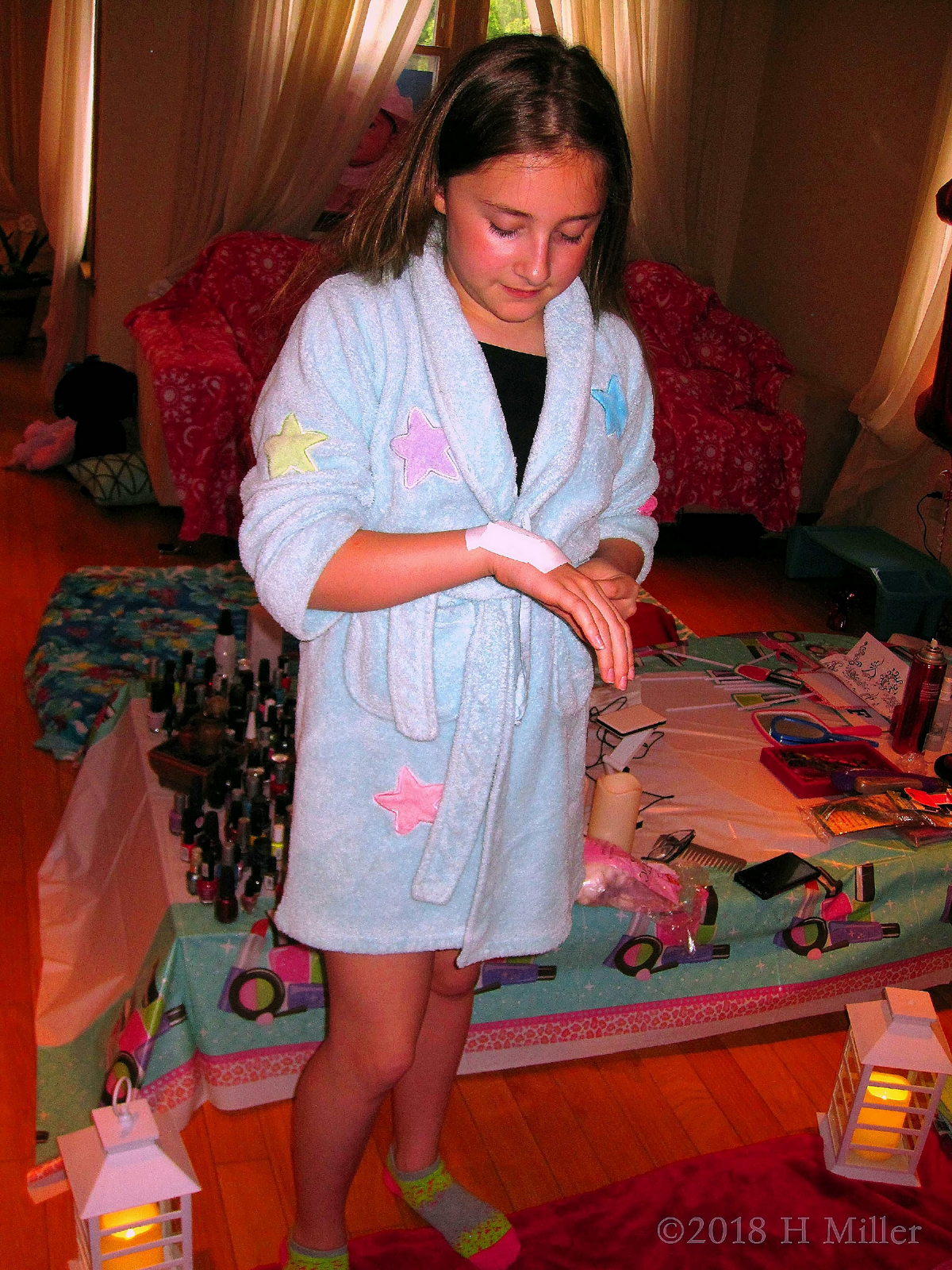 Jagua Tattoo Covered For Several Hours Until It Sets Jagua Tattoo Covered For Several Hours Until It Sets