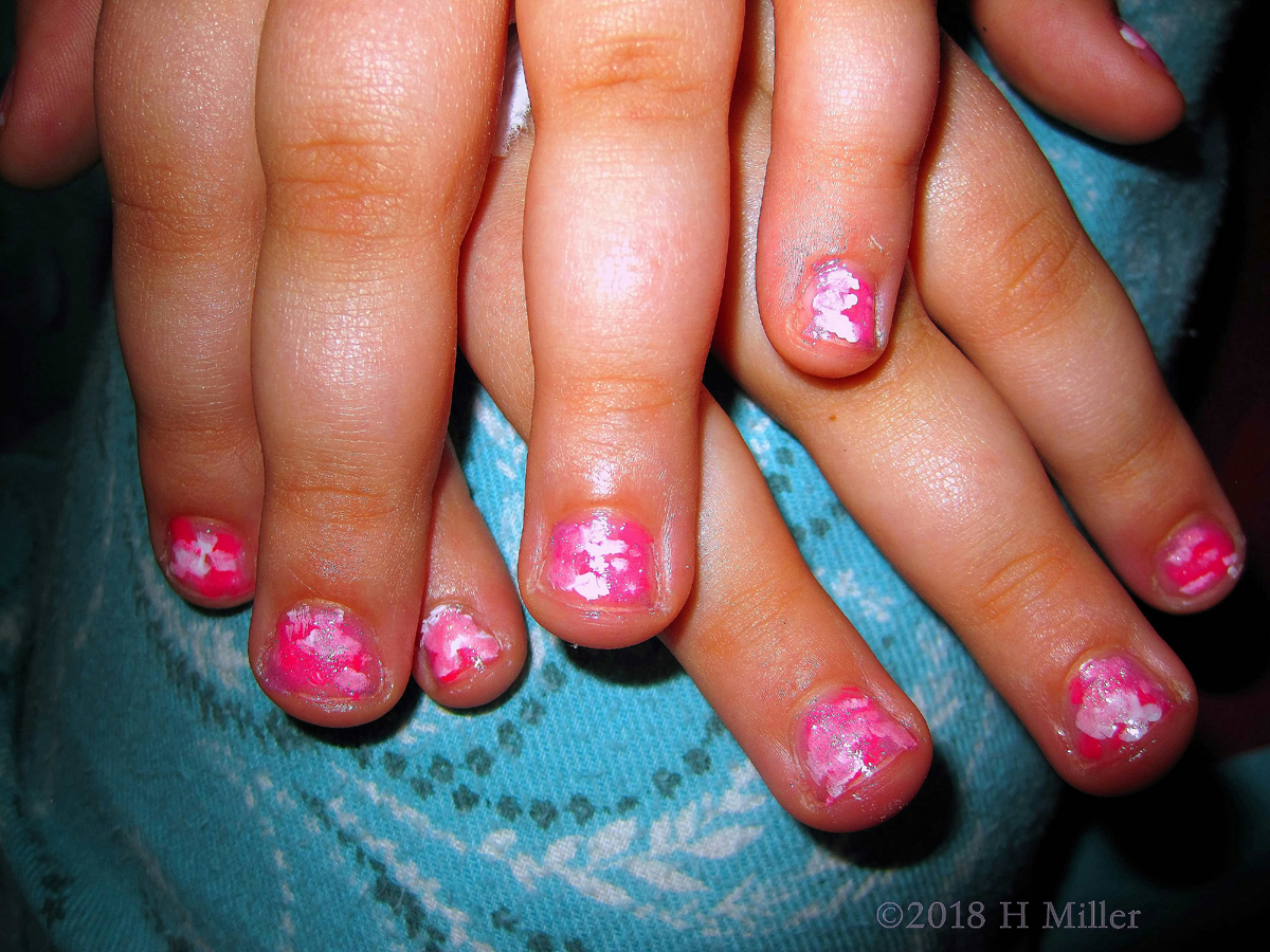 Kids Manis Are One Of The Best Parts Of A Spa Party For Girls! Kids Manis Are One Of The Best Parts Of A Spa Party For Girls!