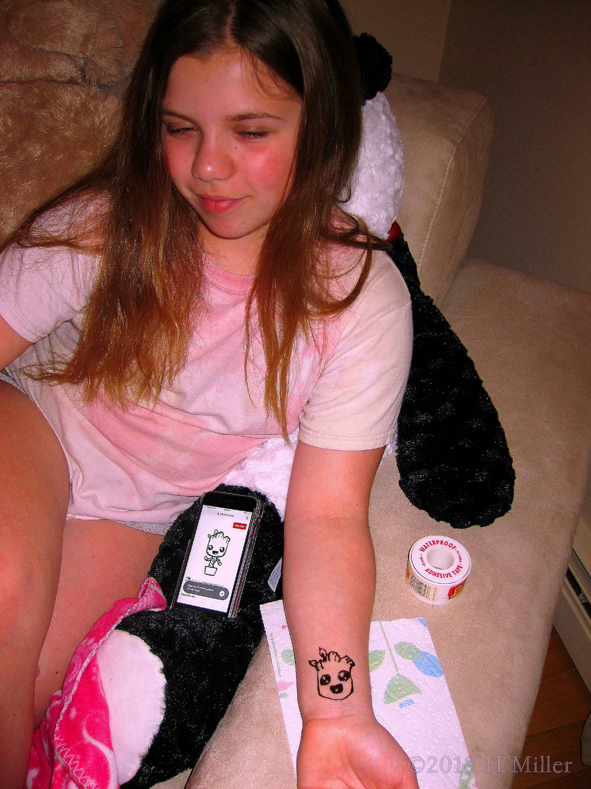 Neatly Drawn Jagua Tattoo Of Groot, Looks Cool! Neatly Drawn Jagua Tattoo Of Groot, Looks Cool!