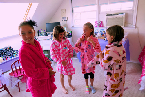 Adjusting The Spa Party Robe Sashes. Adjusting The Spa Party Robe Sashes.