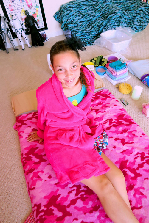 Spa Birthday Party Facials Are Super Cool!! Spa Birthday Party Facials Are Super Cool!!