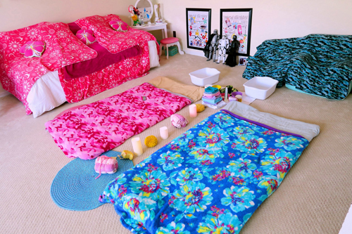 Spa Party Decor Including Throws And Facials Setup Spa Party Decor Including Throws And Facials Setup