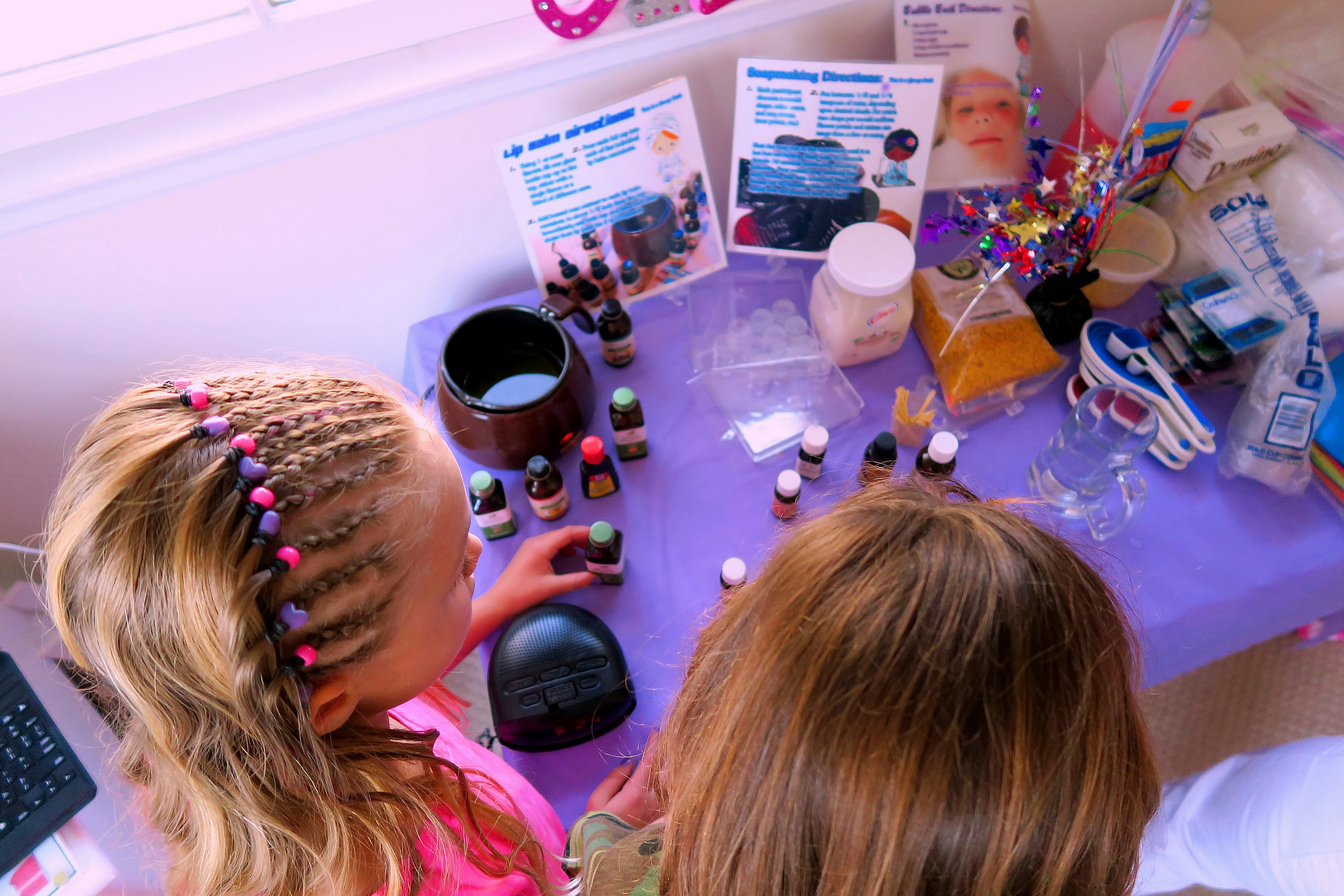 Doing Spa Party Crafts Is Soooo Much Fun For Girls Of All Ages!! Doing Spa Party Crafts Is Soooo Much Fun For Girls Of All Ages!!