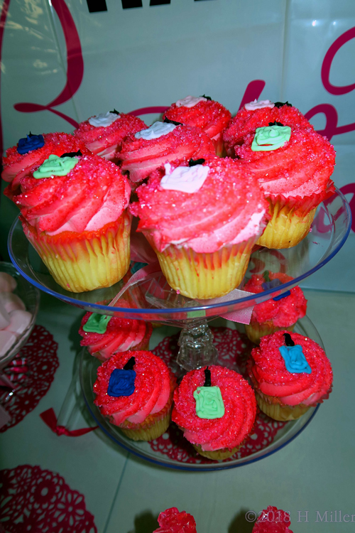 Another Shot Of Scrumptious Cupcakes Another Shot Of Scrumptious Cupcakes