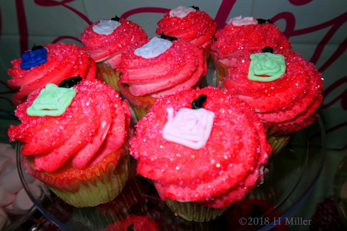 Sparkly Pink Icing Cucpakes Sparkly Pink Icing Cucpakes