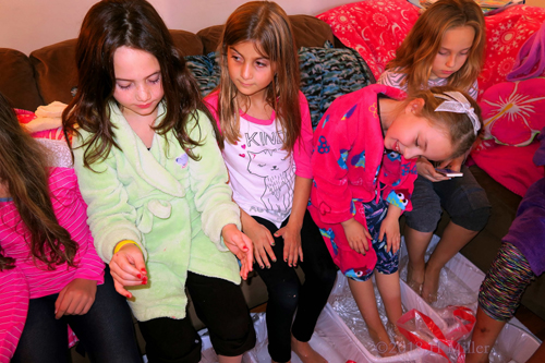 Party Guests Having A Blast During Pedicures For Girls! Party Guests Having A Blast During Pedicures For Girls!