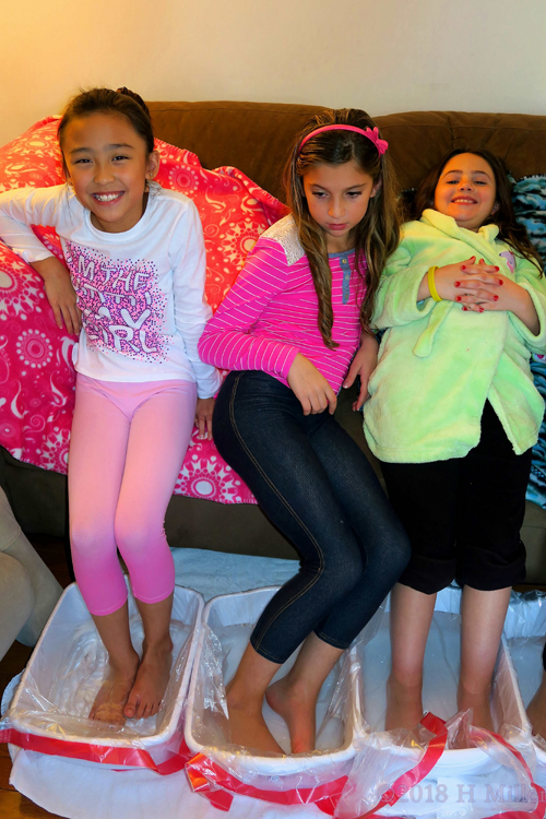 Relaxation At It's Best! Kids Pedis Rule! Relaxation At It's Best! Kids Pedis Rule!
