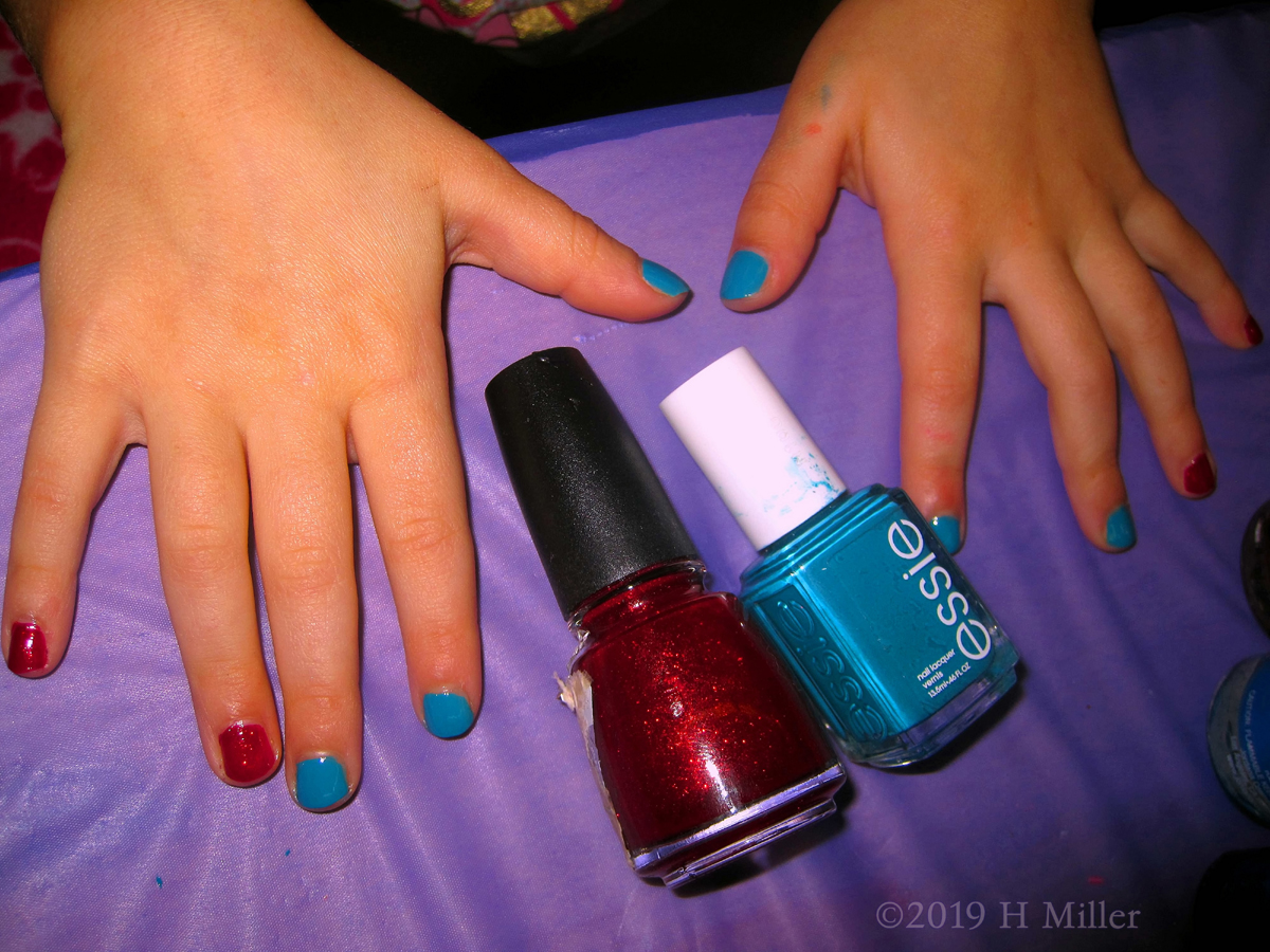 Beautiful Shimmery Ruby Red And Aqua Blue Girls Mini Manicure!