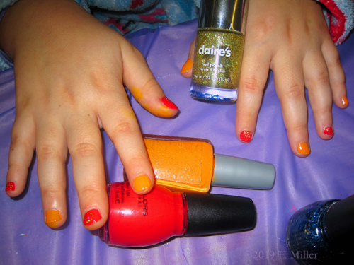 Beautiful Kids Manicure Idea! Beautiful Kids Manicure Idea!