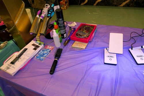 Display Of Kids Makeover Station For Fun Girls Hairstyles Display Of Kids Makeover Station For Fun Girls Hairstyles