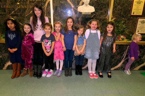 Party Guests Ready To Get The Girls Spa Party Started Party Guests Ready To Get The Girls Spa Party Started