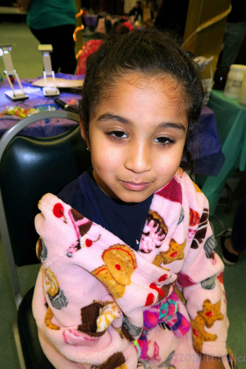 Party Guest Nice And Comfy In Her Spa Rob Party Guest Nice And Comfy In Her Spa Rob