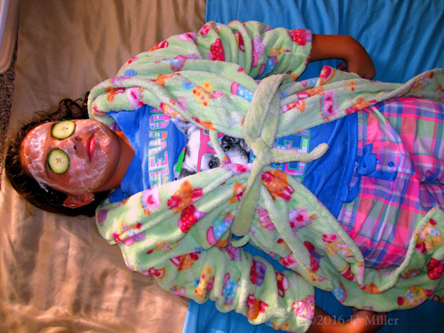 Relaxed During Kids Facials. Relaxed During Kids Facials.