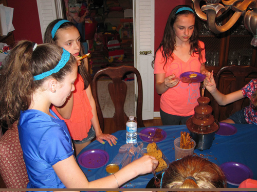 While Having Yummy Chocolate Fondue With Chocochip Dip! While Having Yummy Chocolate Fondue With Chocochip Dip!