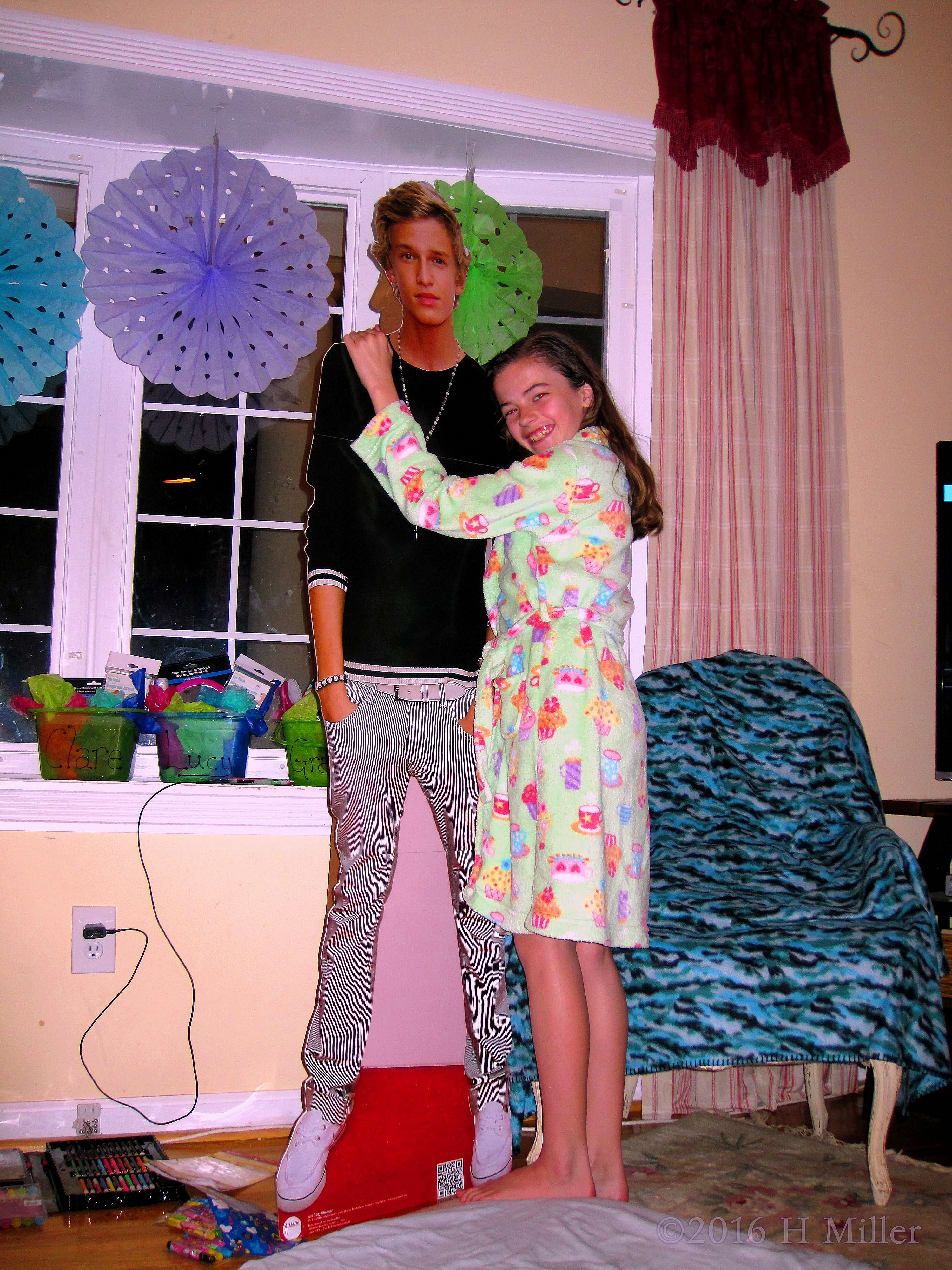 Posing With The Celebrity Statue Before His Transformation Into A Spa Party Guest! Posing With The Celebrity Statue Before His Transformation Into A Spa Party Guest!