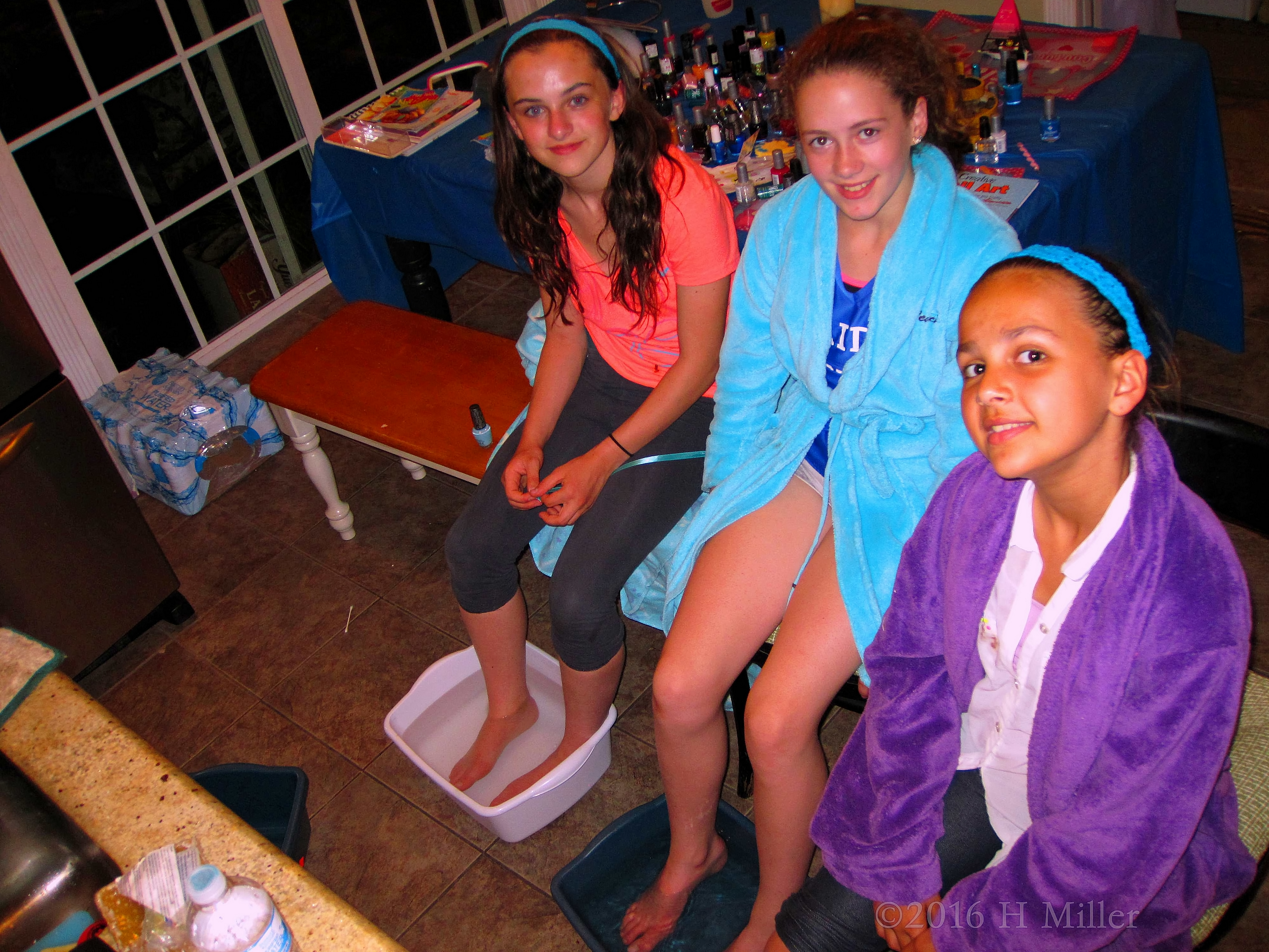 Soaking And Relaxing In Kids Pedi Footbaths. Soaking And Relaxing In Kids Pedi Footbaths.