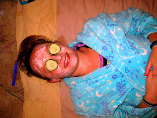 Happy And Smiling During The Kids Facial Activity! Happy And Smiling During The Kids Facial Activity!