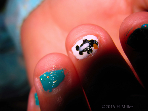 Little Penguin Nail Art Design Looks Amazing. Little Penguin Nail Art Design Looks Amazing.