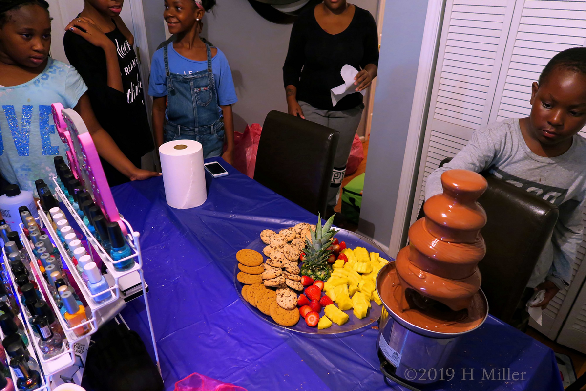 Sanaa's Girls Spa Birthday Party In October 2017 Gallery 1 