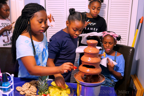 Sanaa's Girls Spa Birthday Party In October 2017 Gallery 1 Sanaa's Girls Spa Birthday Party In October 2017 Gallery 1