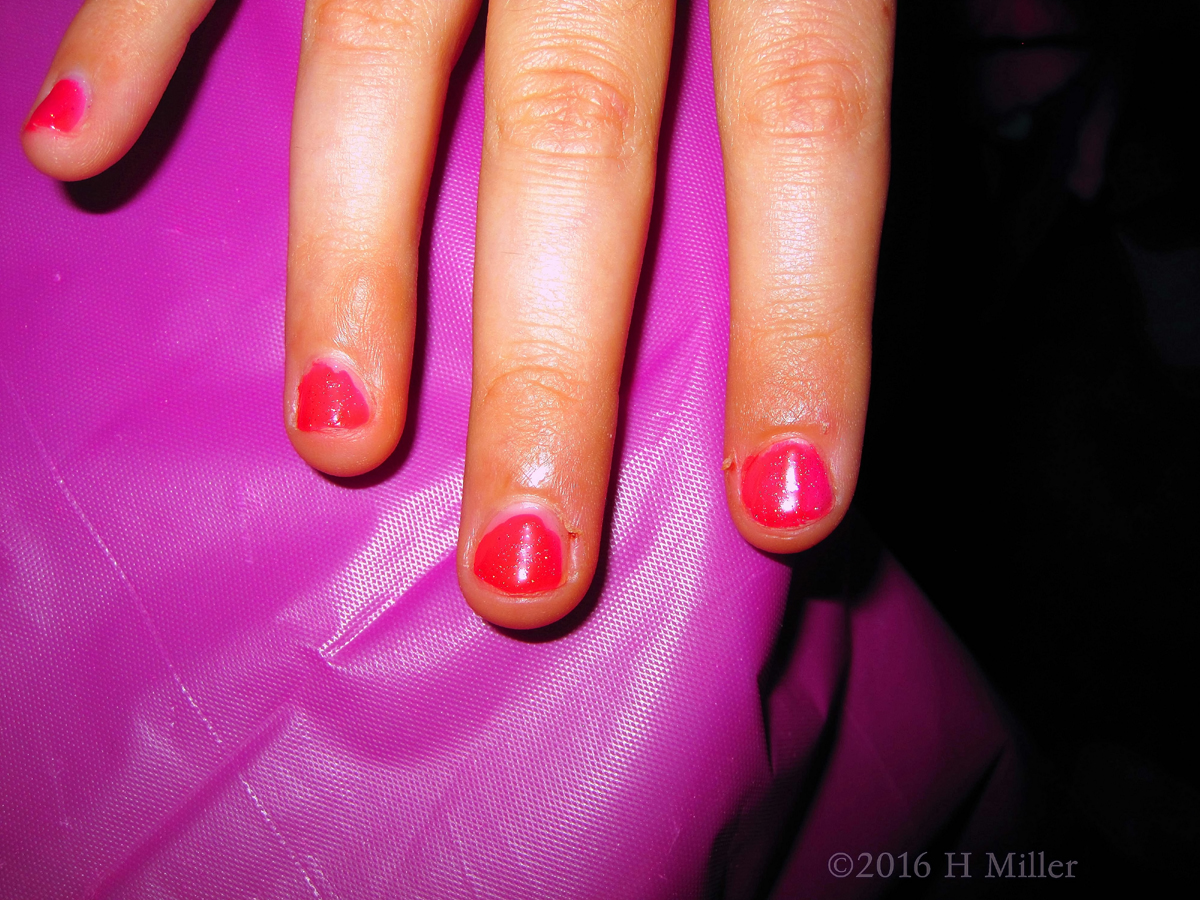 Bright Pink Mini Manicure 