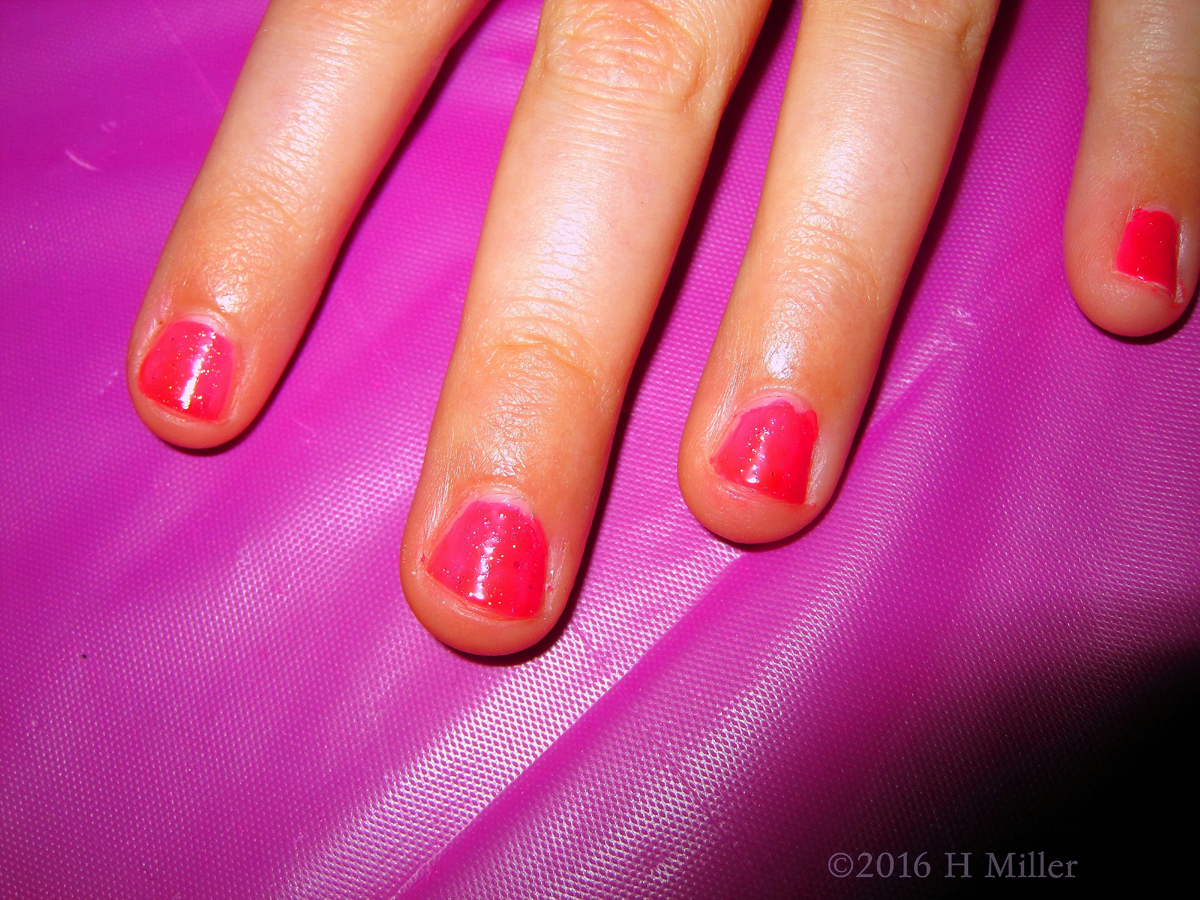 Neon Pink Mini Manicure 