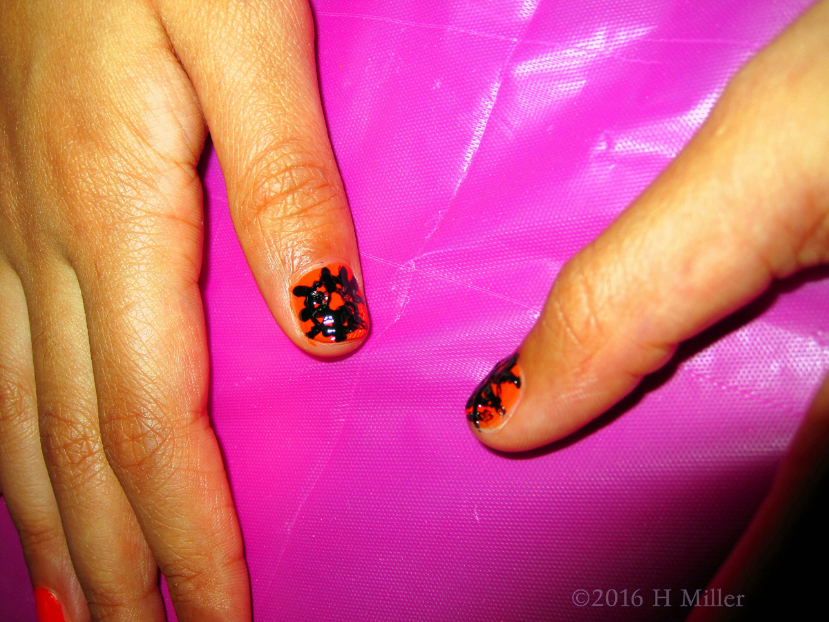 Spiderweb Orange Manicure Accent Nail 