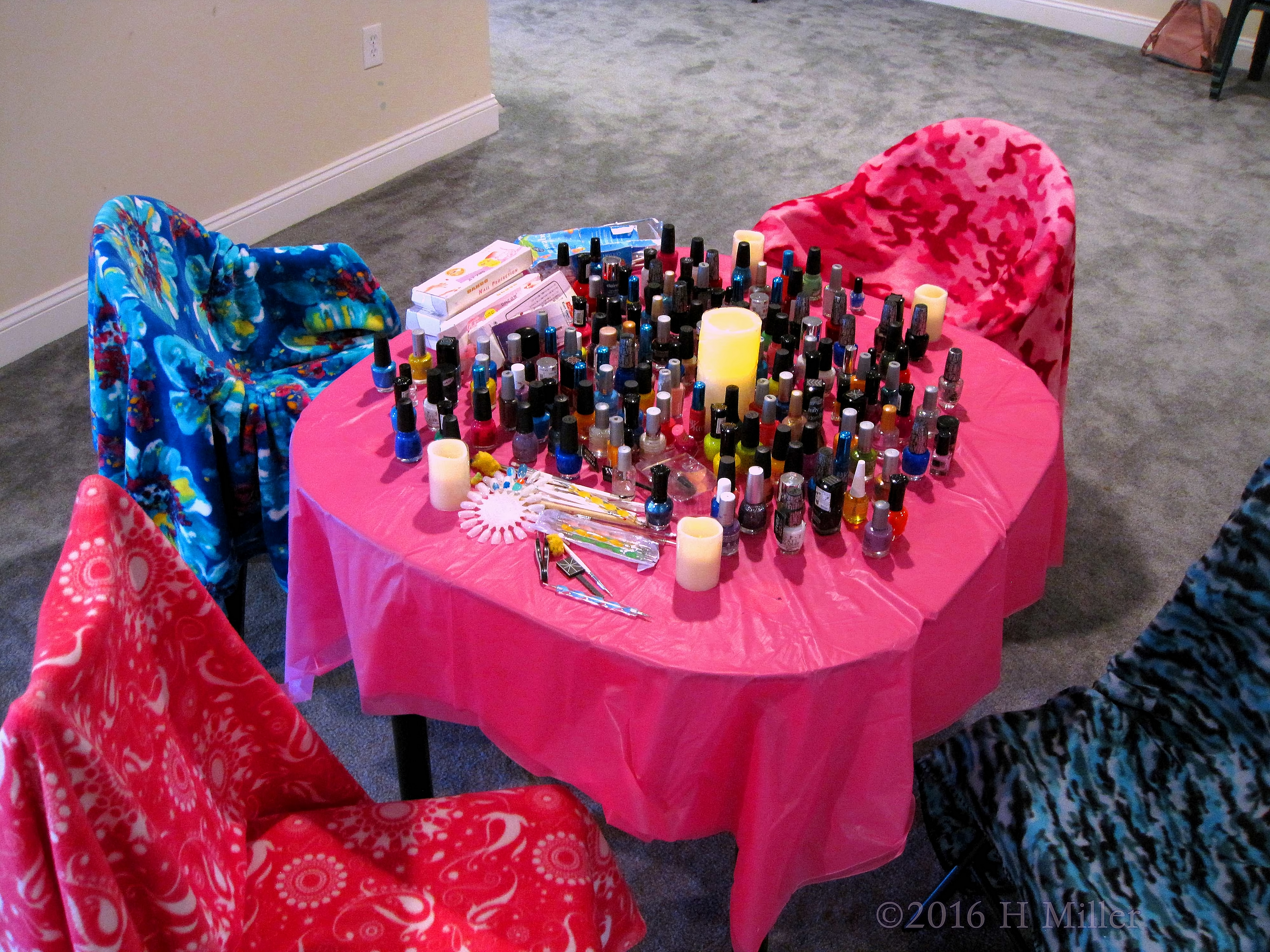 Manicure Table Manicure Table