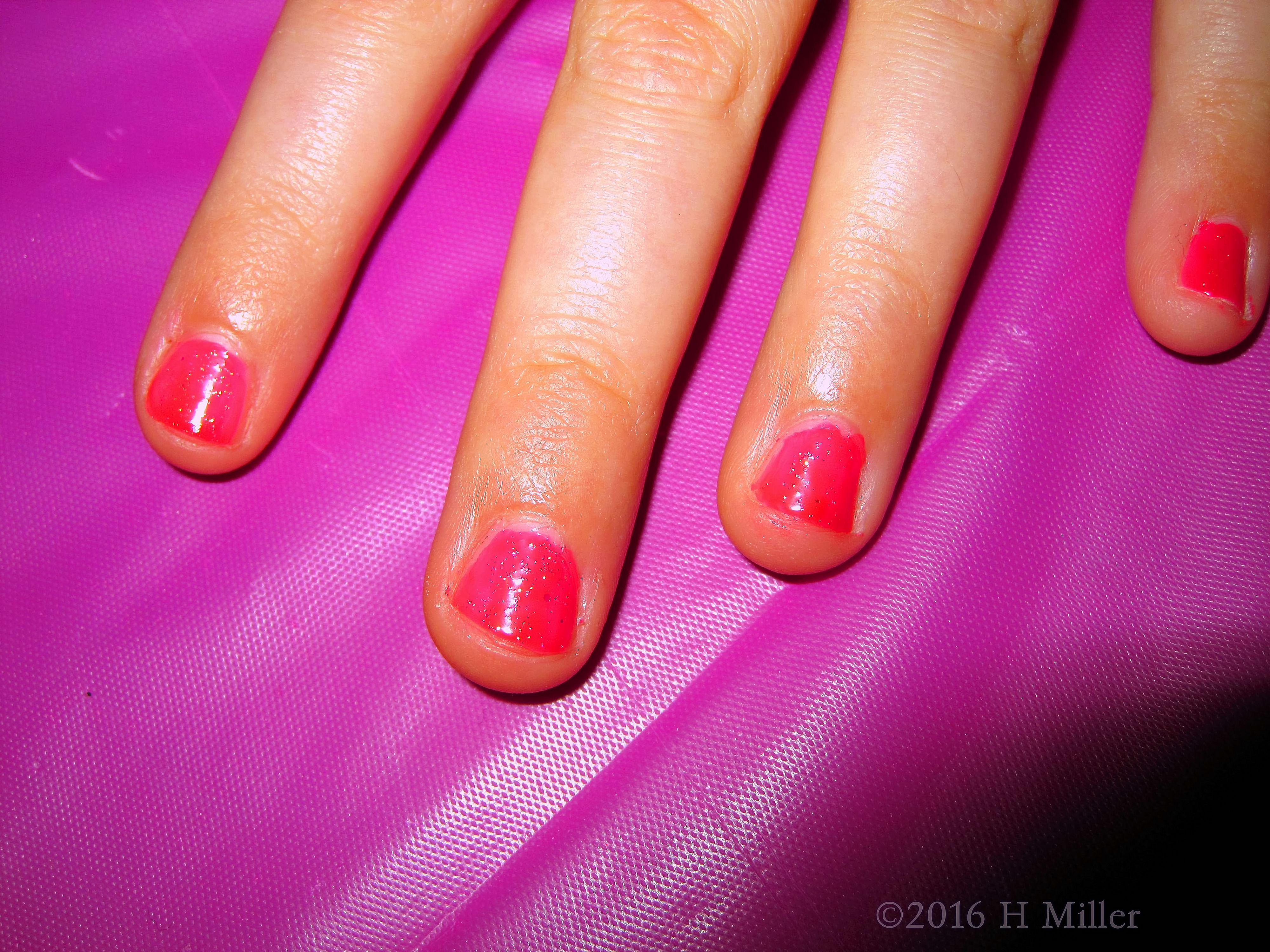 Neon Pink Mini Manicure Neon Pink Mini Manicure