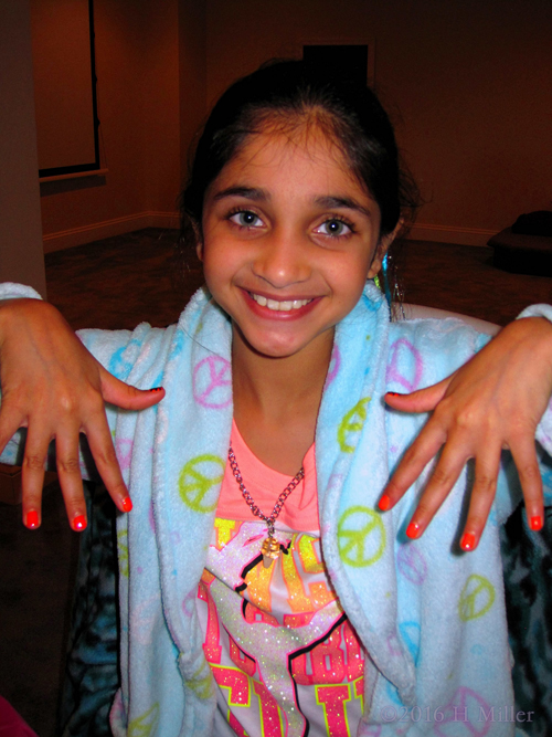 Loving Her Kids Mini Mani! Loving Her Kids Mini Mani!