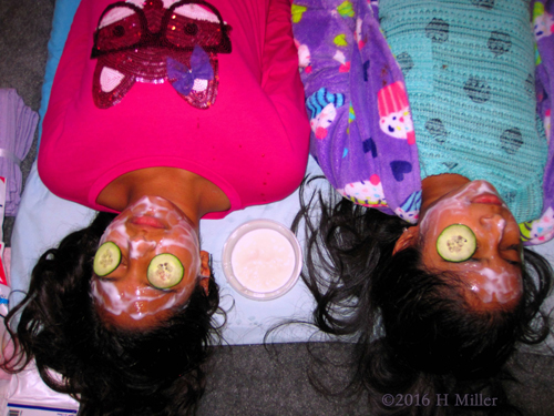 Relaxing With Friends Relaxing With Friends