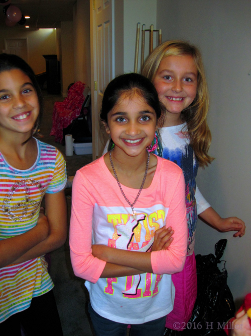 They're Excited For The Home Girls Spa Party! They're Excited For The Home Girls Spa Party!