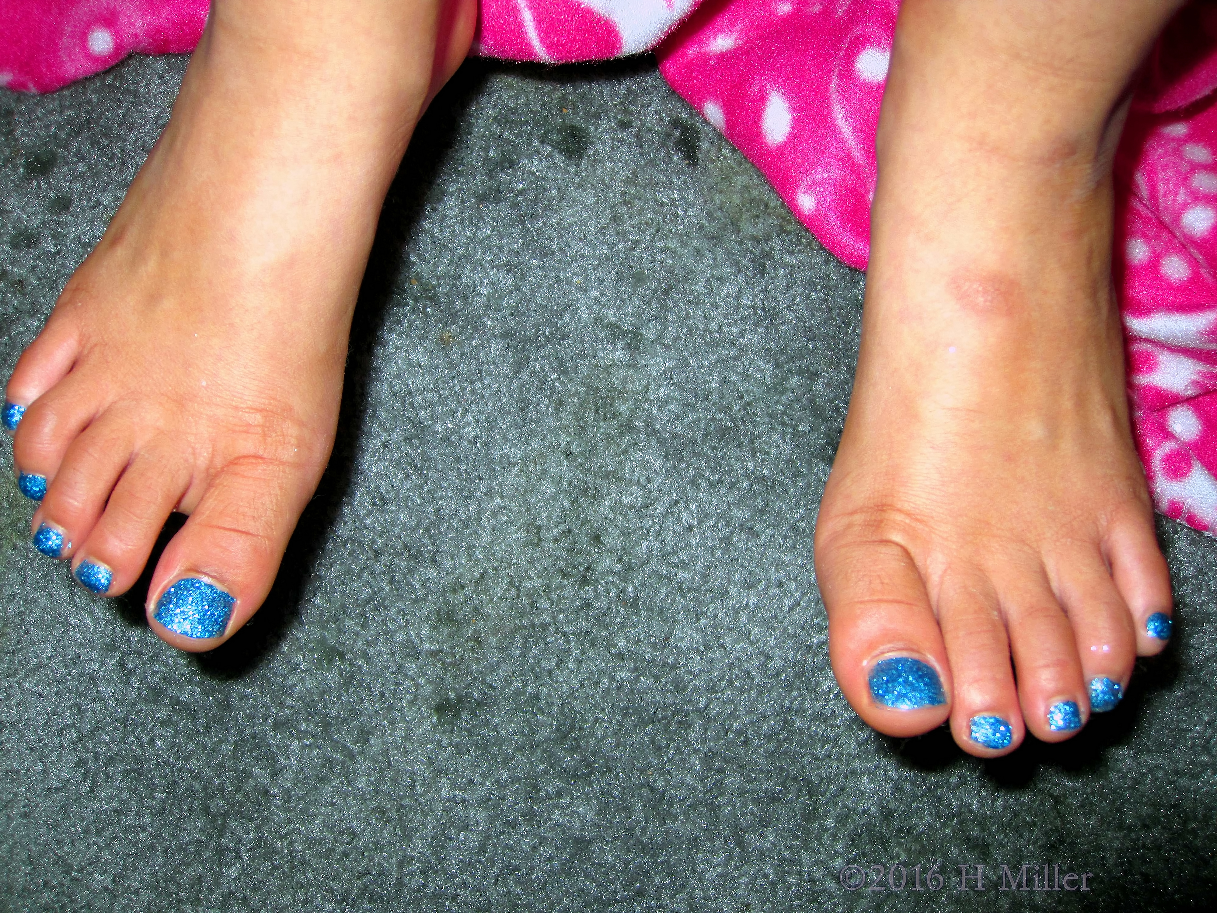 Shimmery Blue Pedicure 