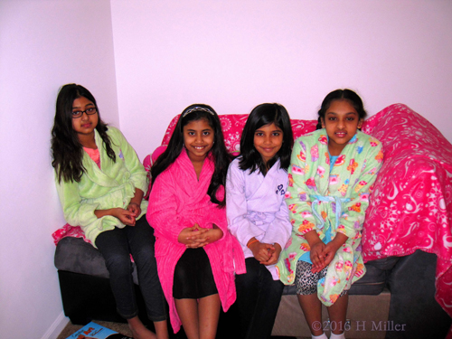 Spa Birthday Party Group Pic! Spa Birthday Party Group Pic!