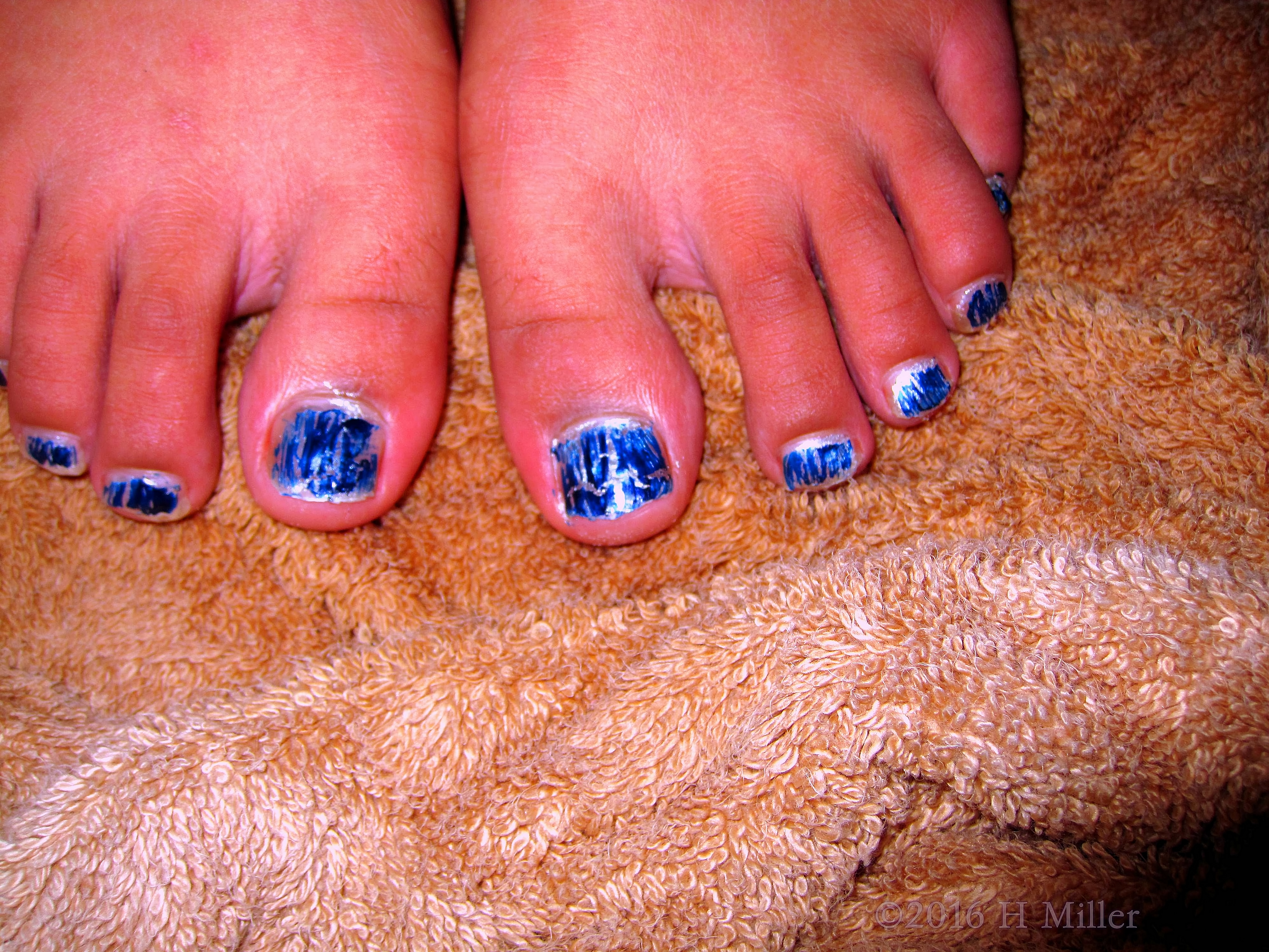 Amazing Shatter Effect! Kids Pedicure Party! Amazing Shatter Effect! Kids Pedicure Party!