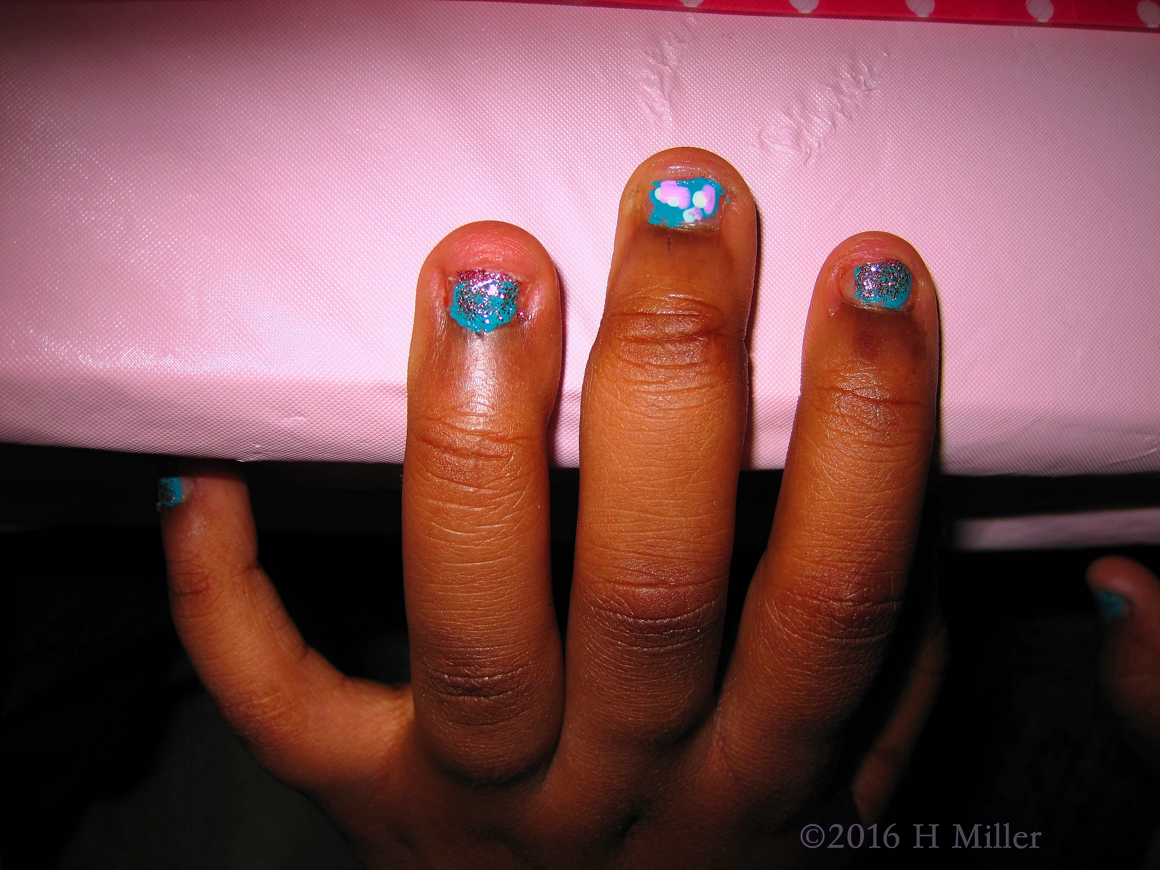 Girls Blue Sparkly Mini Mani Girls Blue Sparkly Mini Mani