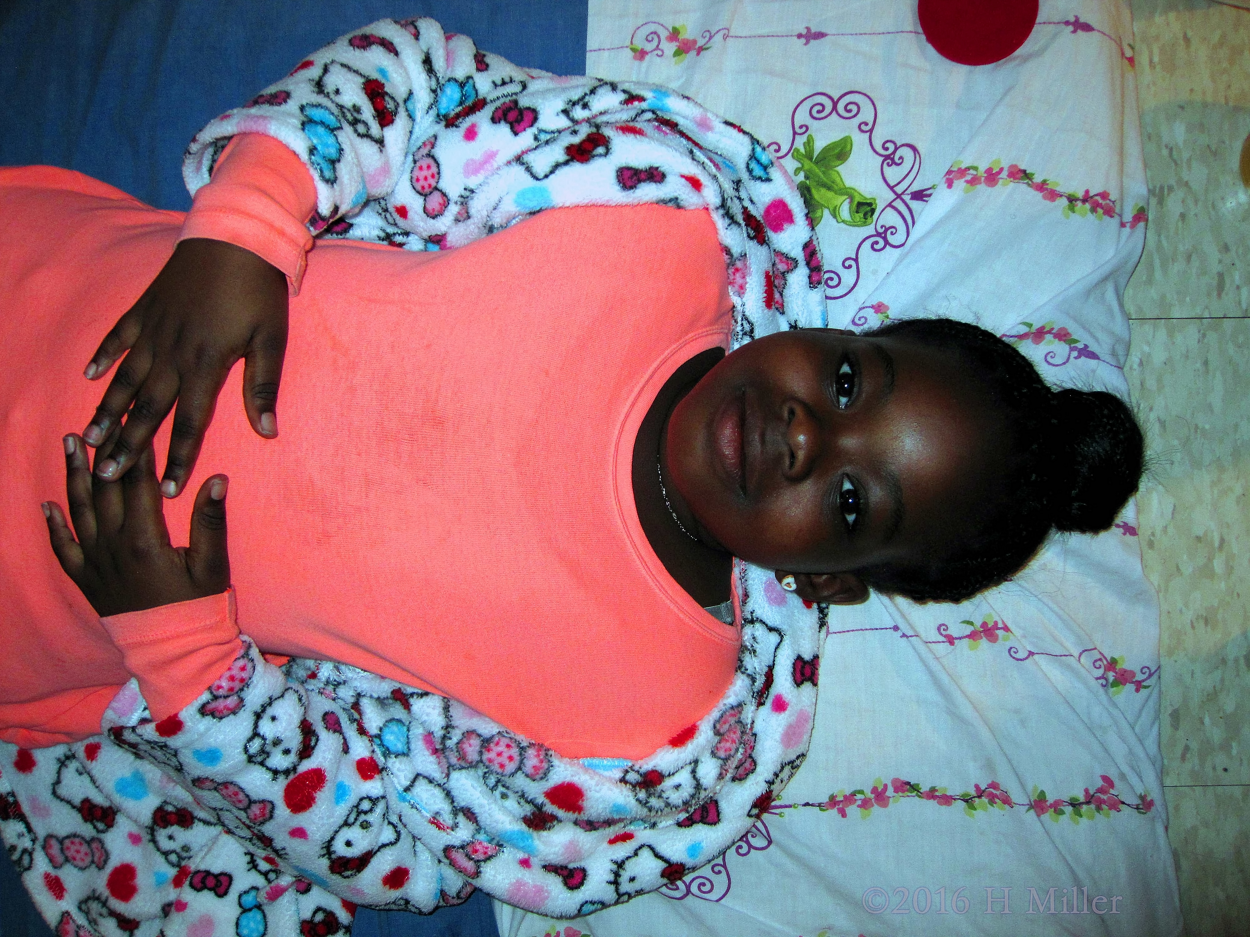 Chilling Out Before Her Kids Facial Chilling Out Before Her Kids Facial