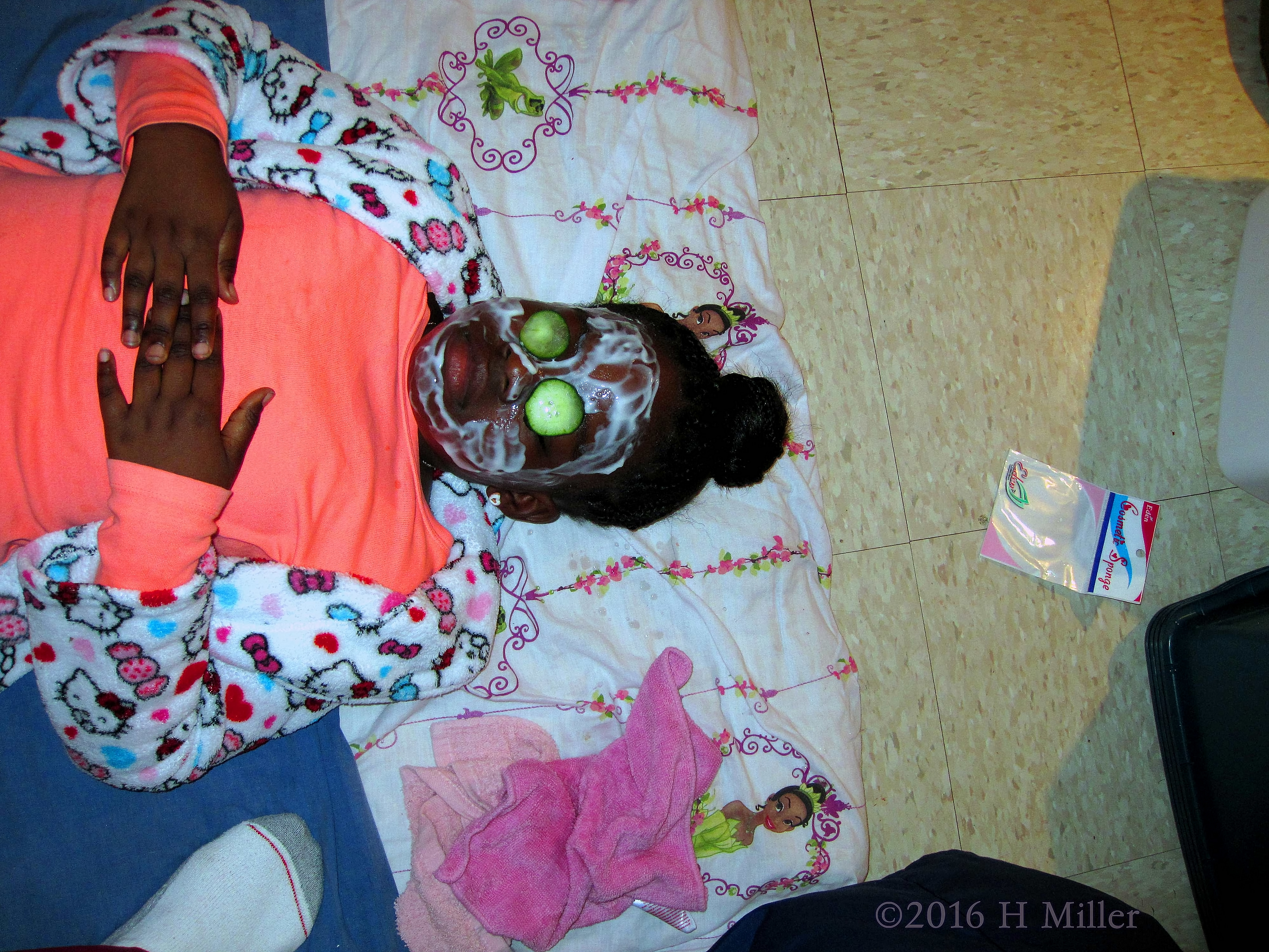 Relaxing In A Kids Vanilla Facial Relaxing In A Kids Vanilla Facial