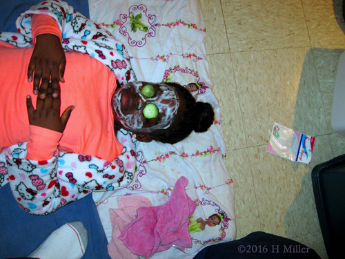 Relaxing In A Kids Vanilla Facia Relaxing In A Kids Vanilla Facia