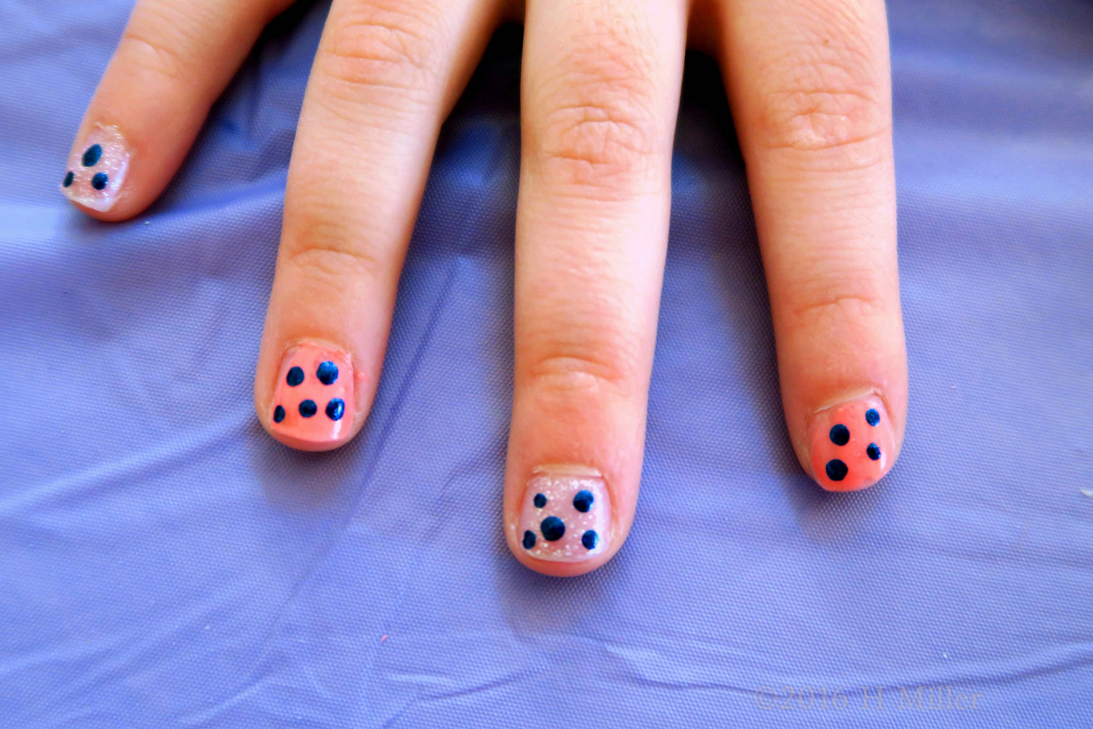 Cute Sparkly Dotted Kids Manicure 